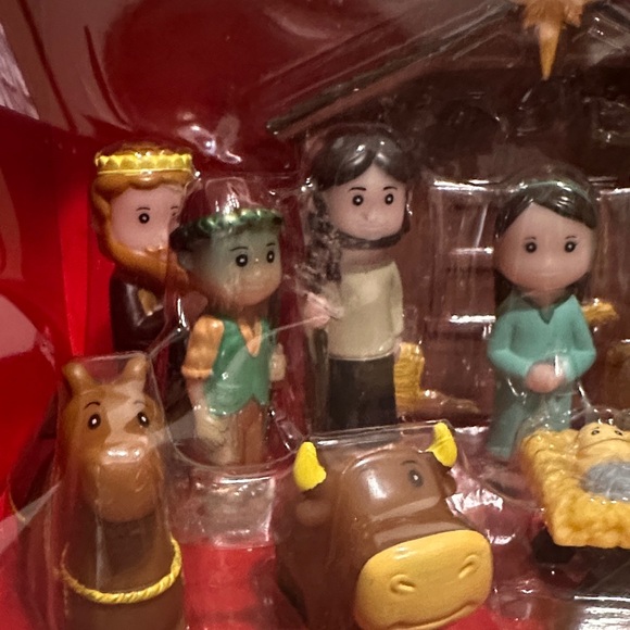 Blessings of Christmas Nativity Playset by Robert Stanley NIB - Picture 7 of 11